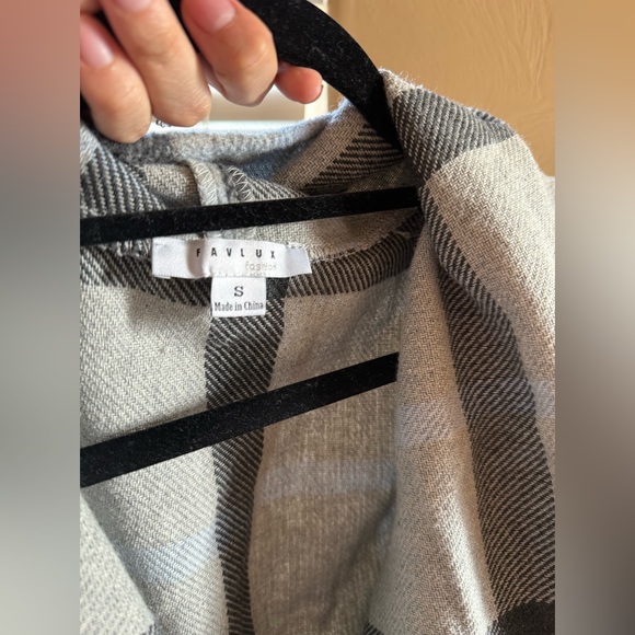 FAVLUX GRAY STRIPPED COAT SIZE S - Picture 2 of 9